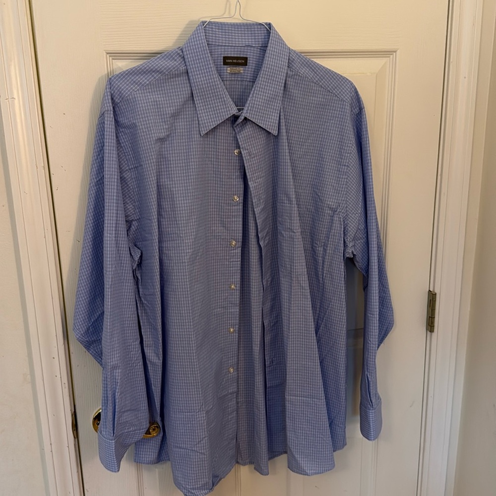 Van Heusen button down dress shirt XL